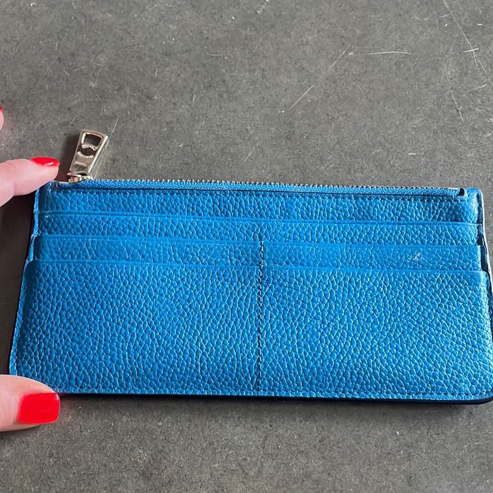 COACH clutch with contrast wallet - Picture 4 of 12